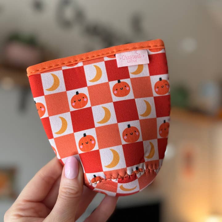 CrescentCatCo - Wholesale Drink Huggers & Koozies - Pumpkin Checkered Spooky Iced Coffee Drink Sleeve (Copy)1