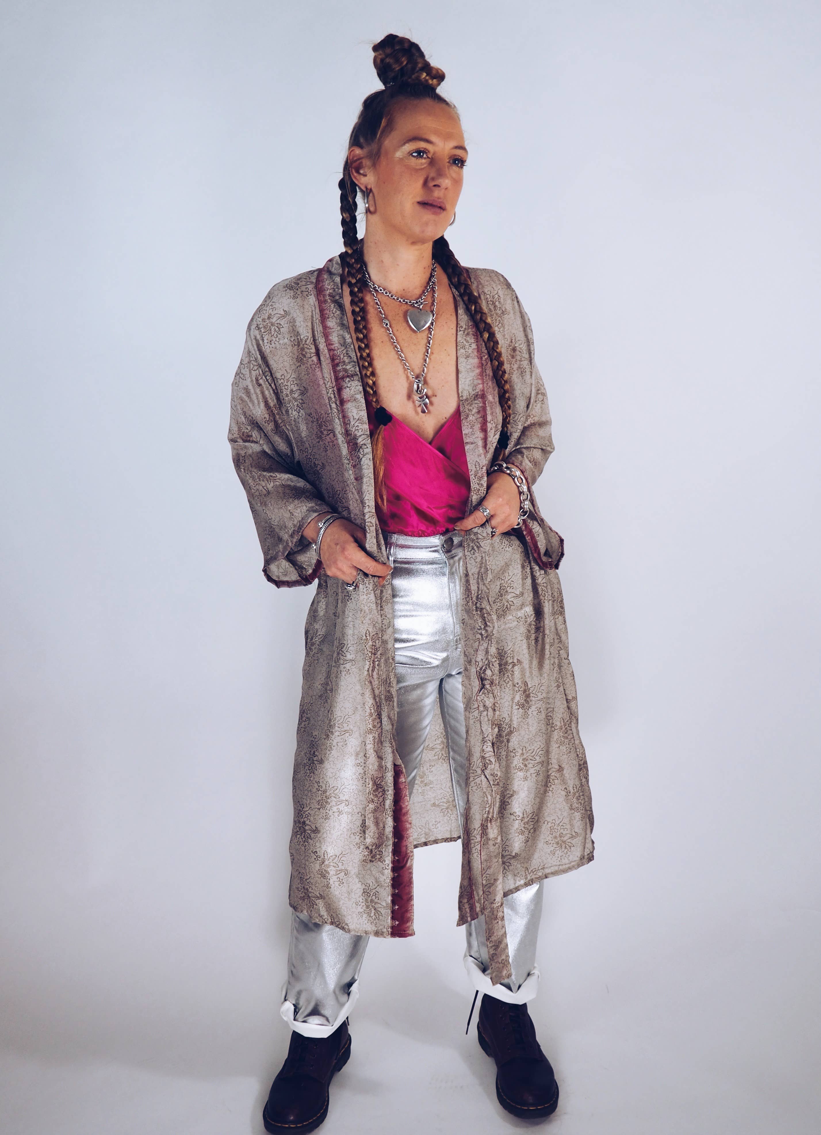 Vagabond Ibiza - Wholesale Kimono - Women's - The Kardash Kimono Mid-Length – Upcycled Vintage Sari Kimono27