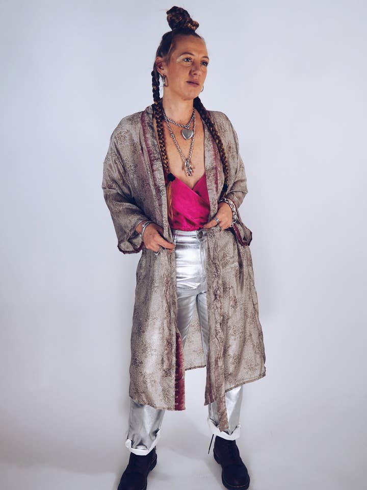 Vagabond Ibiza - Wholesale Kimono - Women's - The Kardash Kimono Mid-Length – Upcycled Vintage Sari Kimono27