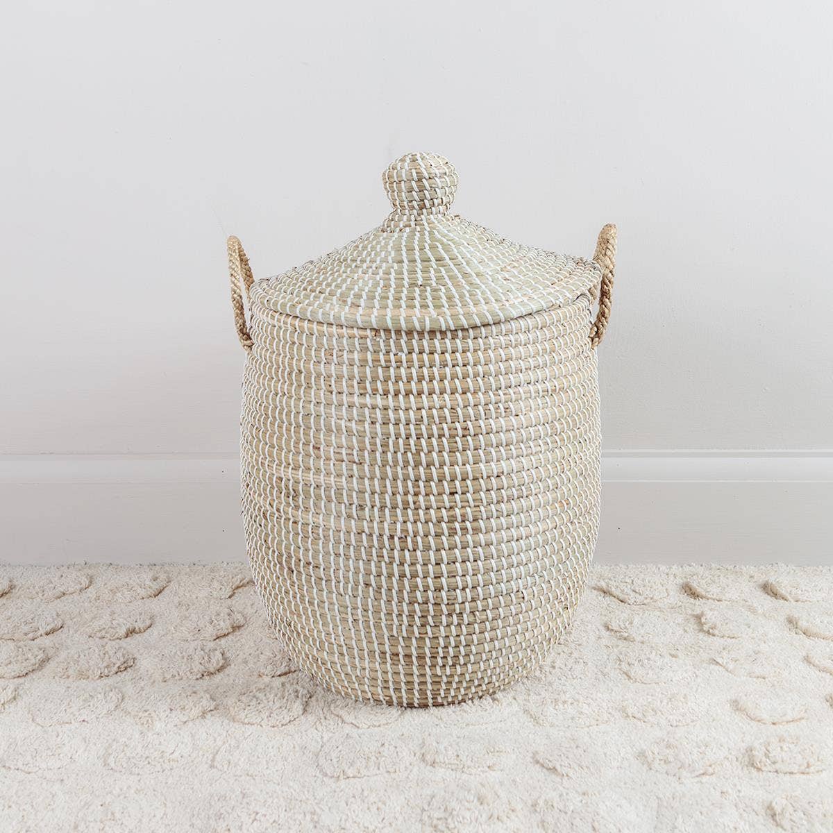 Chickidee - Wholesale Laundry Basket - Seagrass Laundry Basket with Lid Small0
