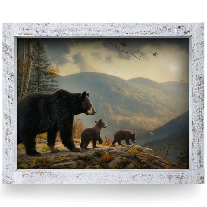 Famille d'ours noirs brumeux | Impression d'art mural encadrée en bois véritable pour la vente par Mill Wood Art
