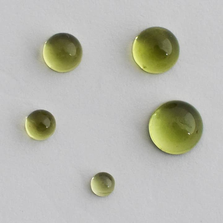 Pedras Preciosas Cabochão Redondo de Peridoto Natural Grau AA por atacado de Oriental Direct Craft Supplies