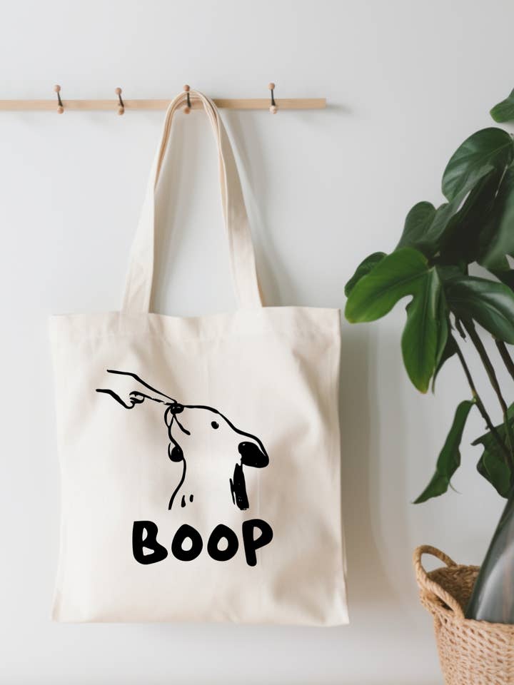 Sac fourre-tout en toile Boop Dog pour la vente par EnchantingSunshine