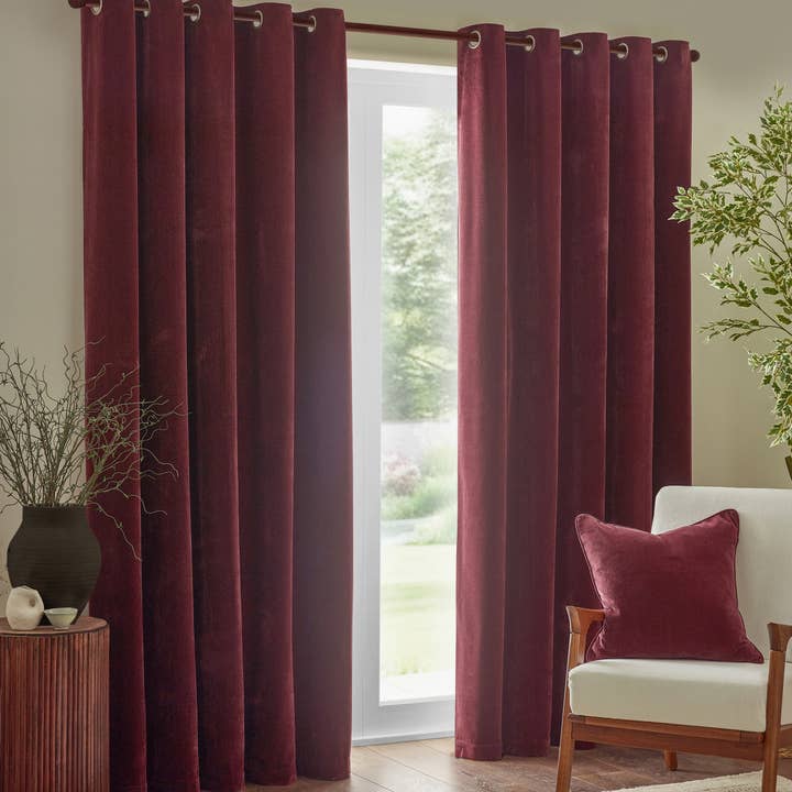 Heavy Chenille Piped Cushion Beetroot for wholesale on Faire4