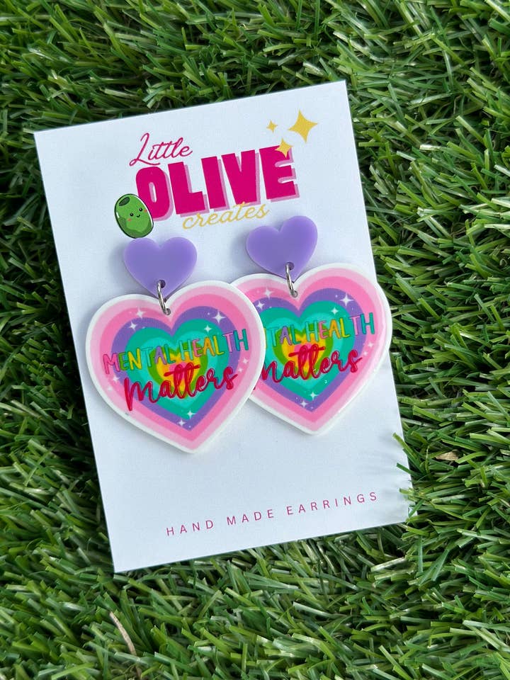 Advocacia Estilosa: Brincos Dangle Matters em Saúde Mental por atacado de Little Olive Creates