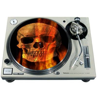 Slipmat 12"/ 7" for Record Players - Skull And Flames 1 for wholesale by Phatmatz