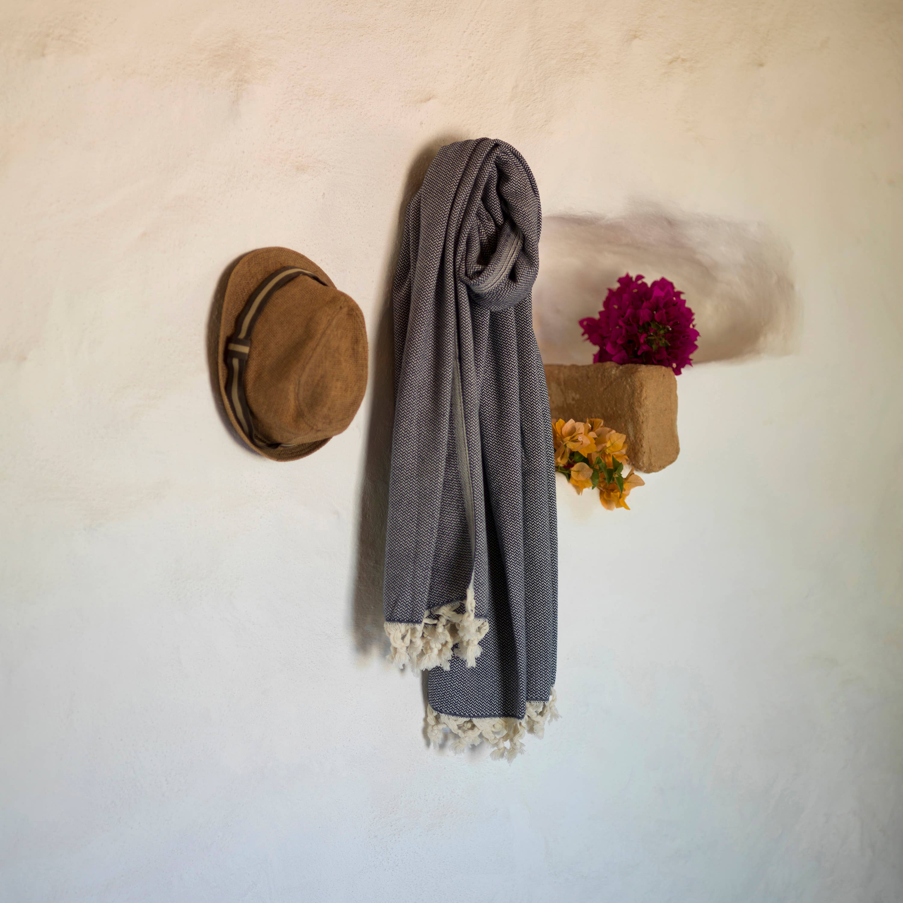 loom.ist - Wholesale Throw Blanket - Pebble Throw12