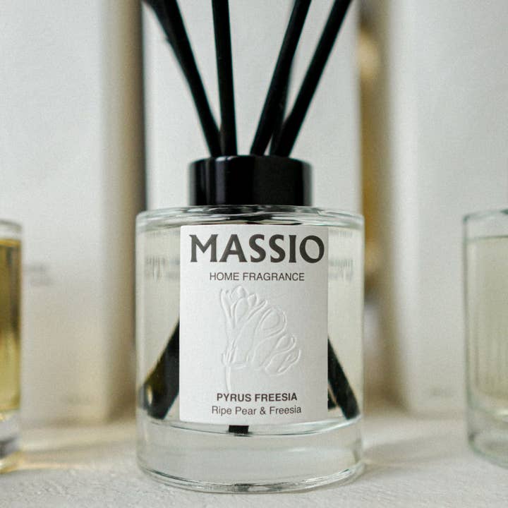 Massio Concept - Wholesale Reed Diffuser - Pyrus Freesia Reed Diffuser (200 ML)1