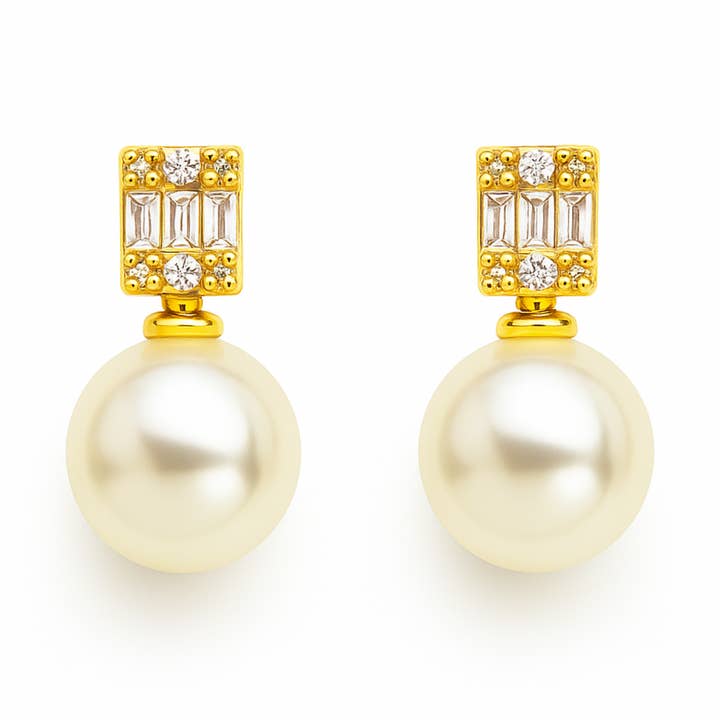 Brincos de Tacha com Pérola e Zircónia Baguete - Banhados a Ouro por atacado de Ellison+Young