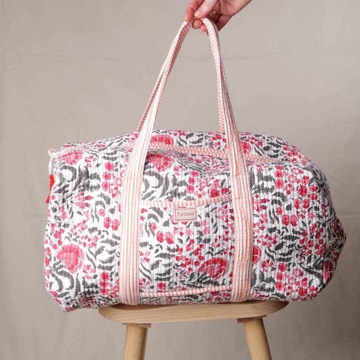 Borsa da weekend con stampa indiana a blocchi - Grigio e Rosa per la vendita all'ingrosso da parte di Twizzell