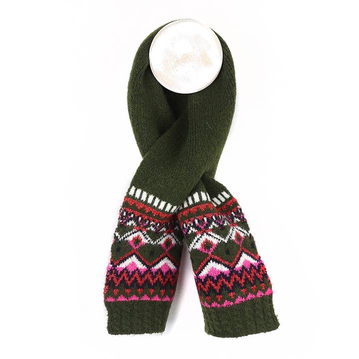 Écharpe à enfiler Fair Isle en mélange recyclé kaki foncé pour la vente par Peace Of Mind