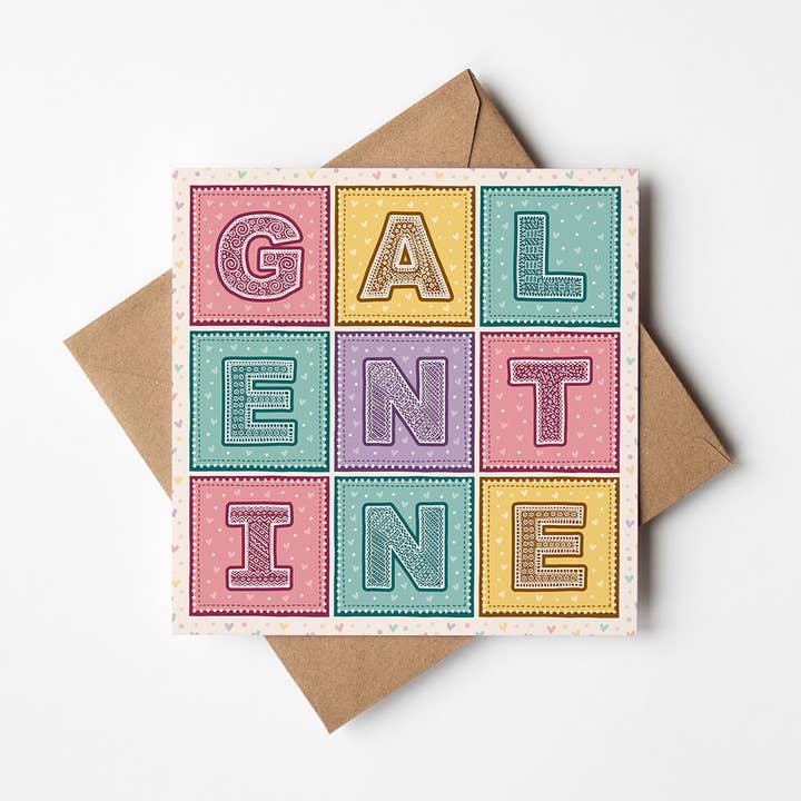 Carte typographique de la Saint-Galentine avec cœurs pastel et amour pour la vente par Jess A Little Creative