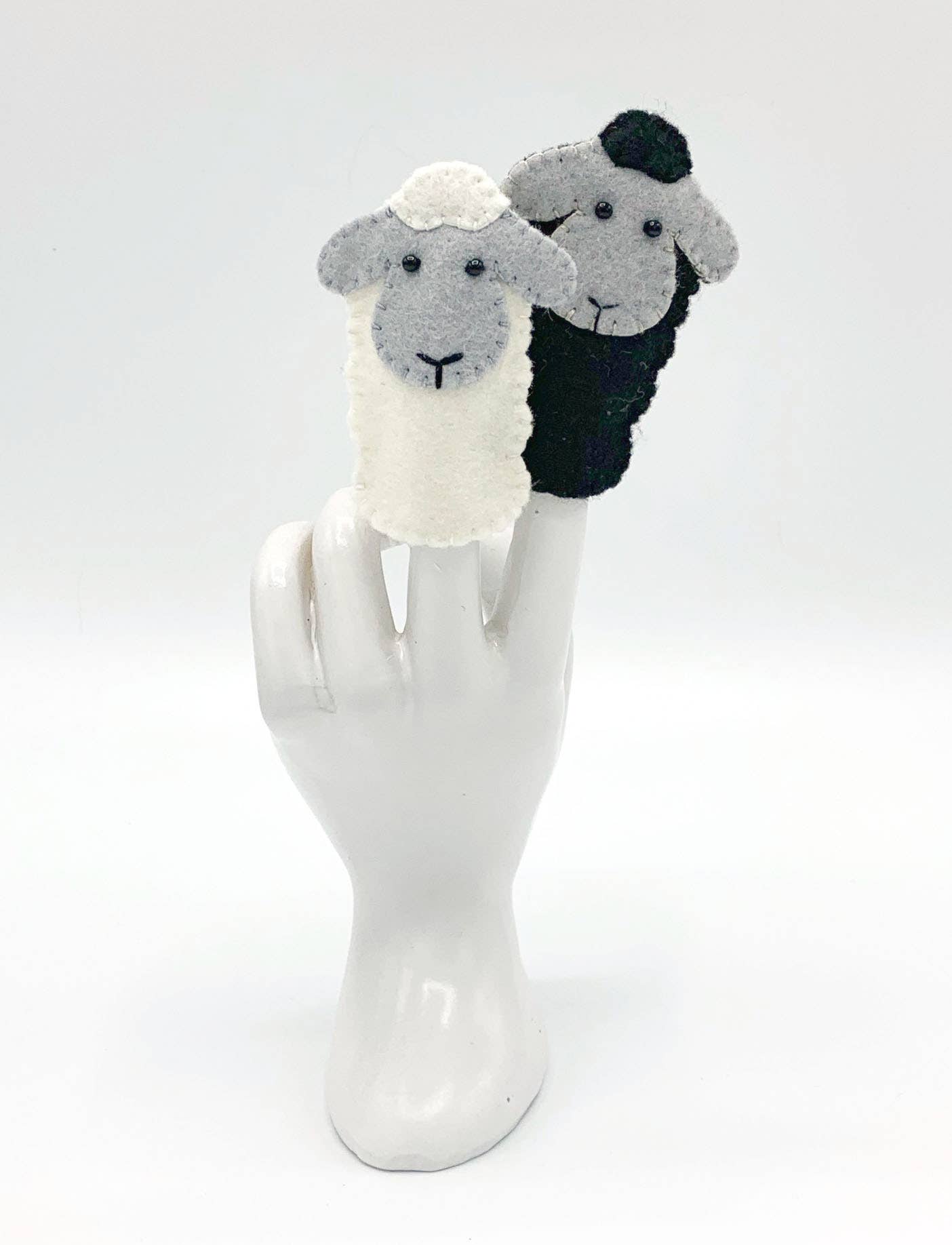 Lumpy Buttons - Wholesale Finger Puppet - Kids & Baby - Sheep Felt Finger Puppet1