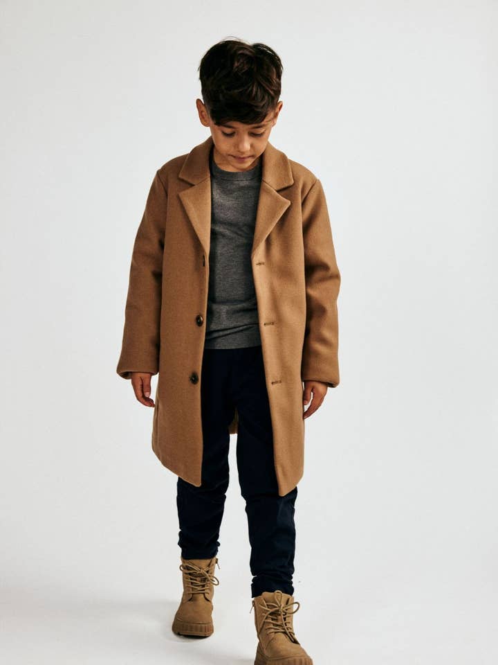 Boys Smart Camel Wool Coat with Classic Collar for wholesale by Minoti sp. z o.o.