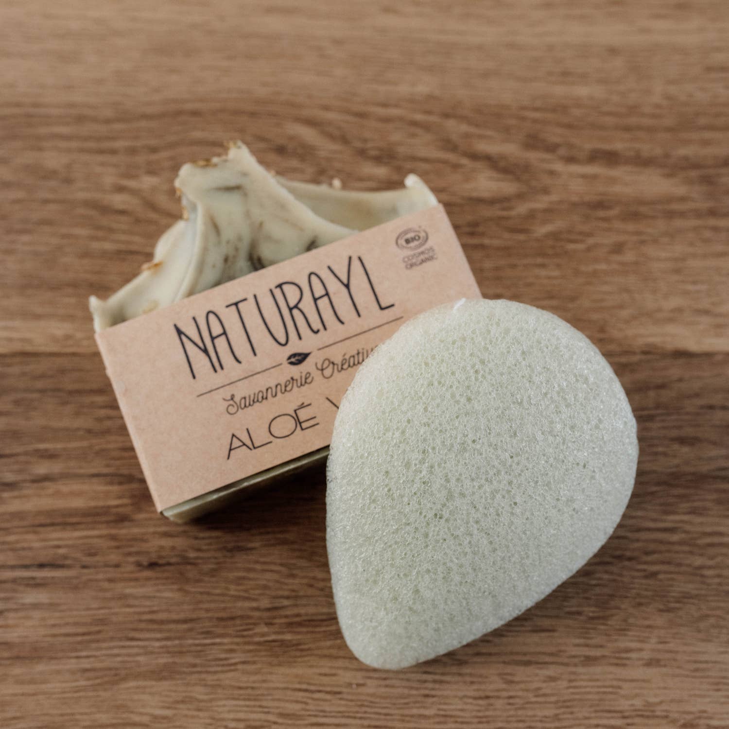 Naturayl - Vendita all'ingrosso Spugne da bagno morbide e a rete - Spugna Konjac Aloe per pelli sensibili - igiene e cura della bellezza0