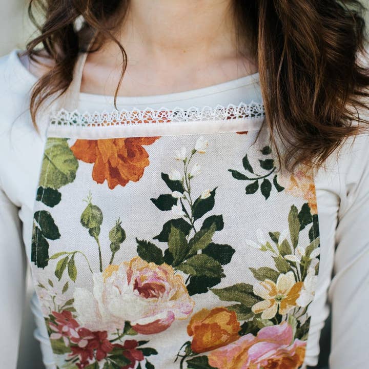 Hortensias Home - Wholesale Apron - Ladies Apron with Ruffles, Poly-cotton Mix, Printed | Flower