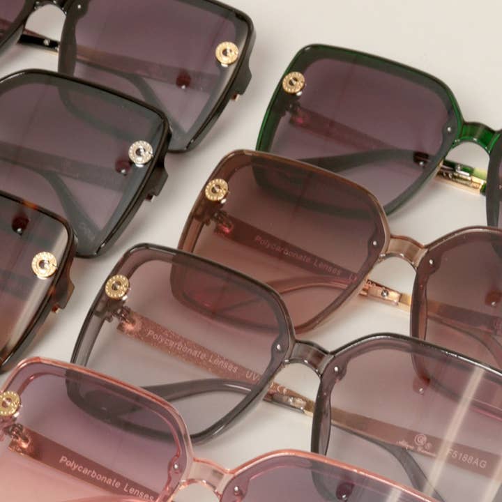 12 BLANDADE FÄRG Kvinnors rektangulära form överdimensionerade solglasögon för wholesale på Faire3