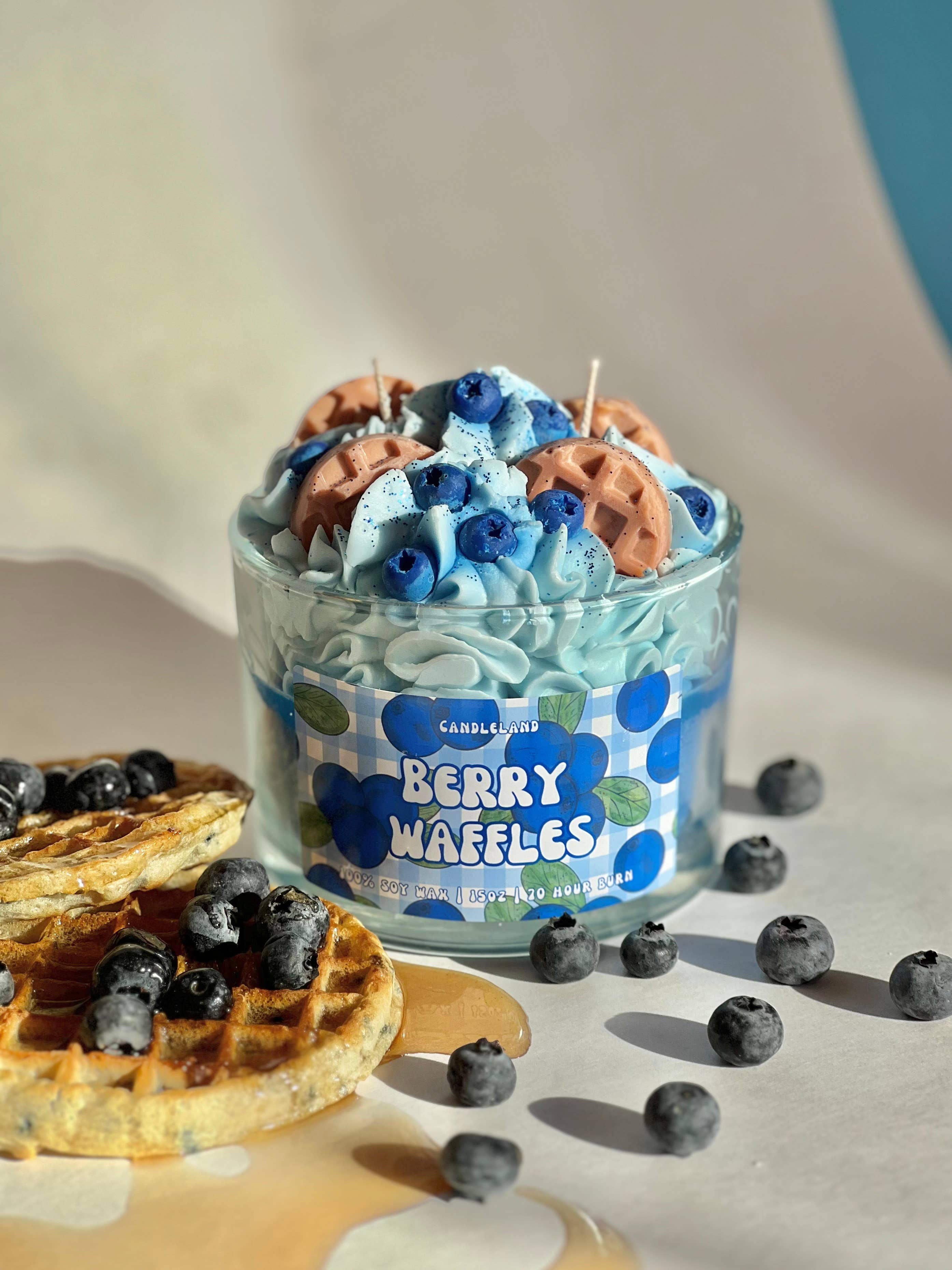 Candle Land - Vendita all'ingrosso Candele regalo - Candela ai Frutti di Bosco | Candela Dessert Montata1