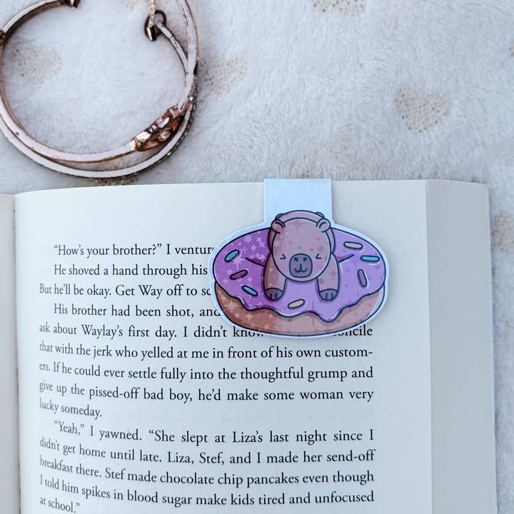 Marque-page magnétique Capybara Donut pour la vente par KSDESIGNS