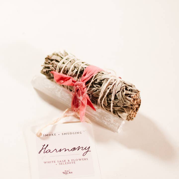 Liv Rocks – wholesale Sage bundle – Harmony Clearing Sage Smoke and Crystal Bundles