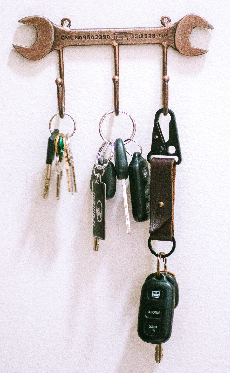 Mira Fair Trade - Vente Crochets muraux - Crochets à clés fabriqués à partir de clés à molette - 2 tailles0