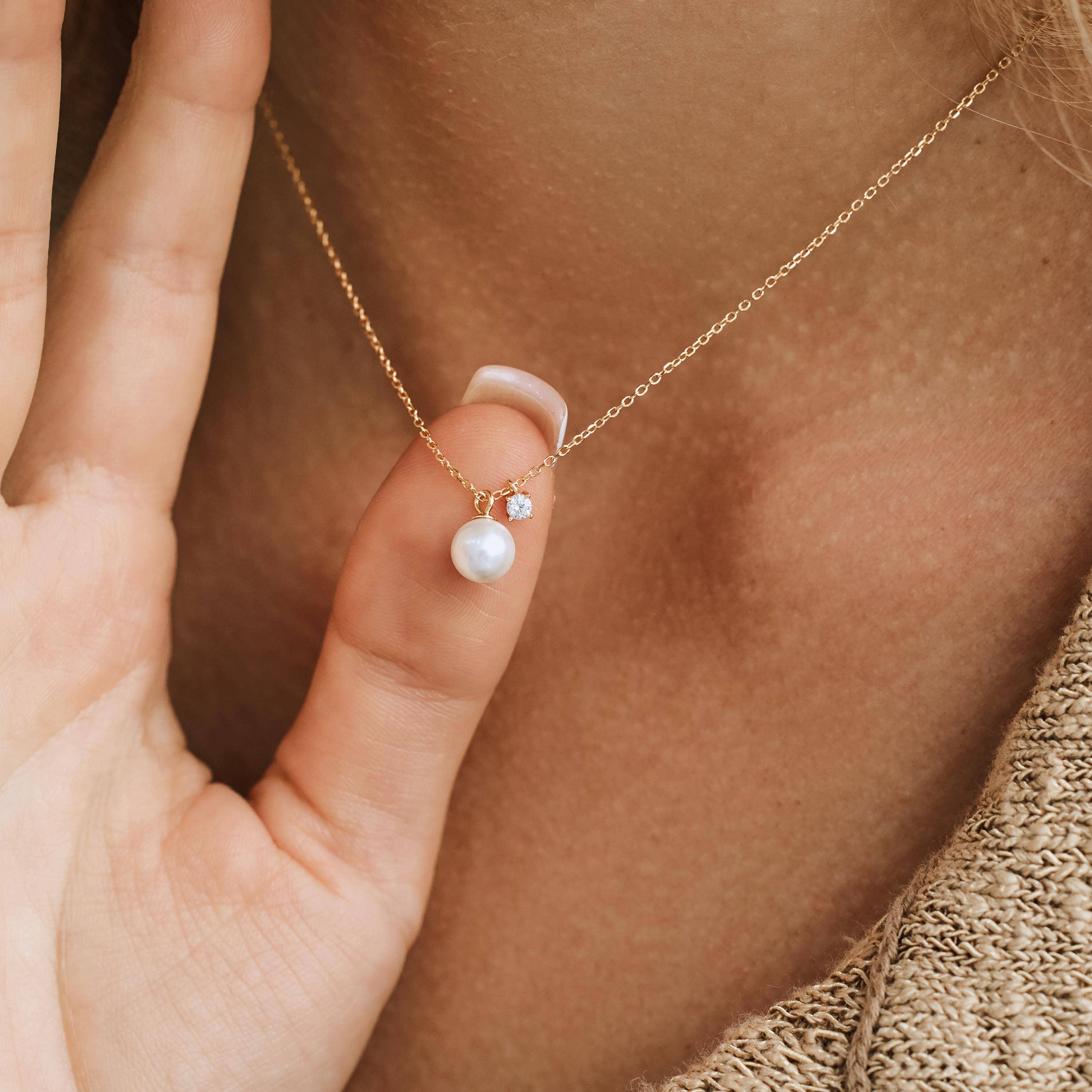 paperln - Wholesale Pendant/Charm Necklace - Sterling Silver Pearl & Zirconia Pendant Necklace1