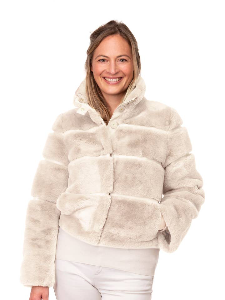 Zanara FB221 - Beige pour la vente par Franchetti Bond