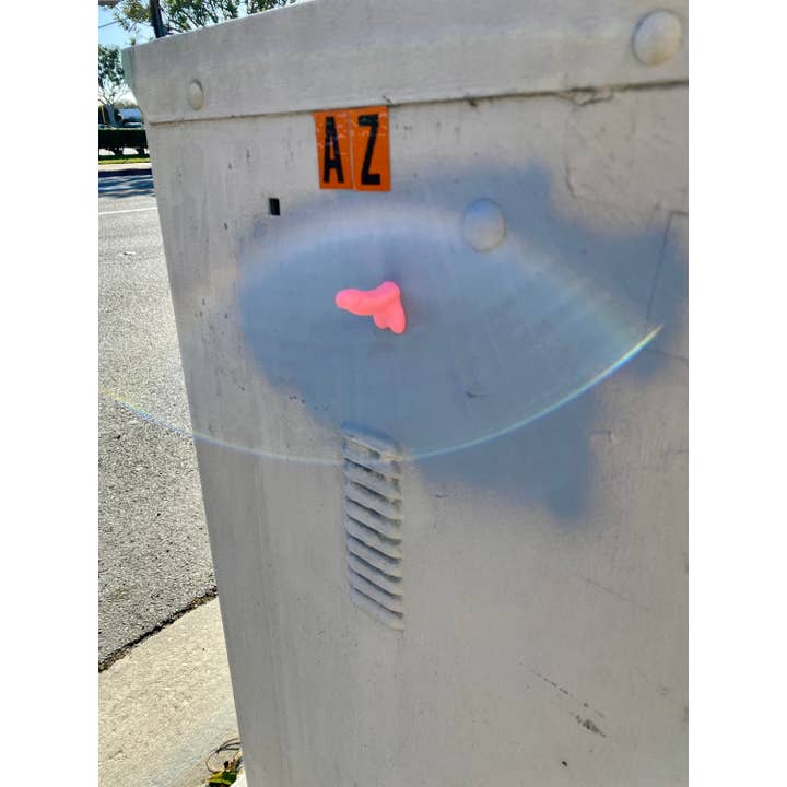 NumanPrints - Wholesale Gag Gift/Novelty Gift - Magnetic Dicks! Large Sizes! Stick On Dick! Prank/Gag2