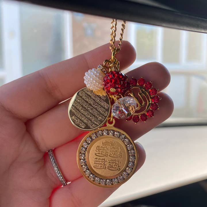 Goldroter Autospiegel Ayatul Kursi, Allah, 4Qul Charm, Schutz, Geschenk für neue Fahrer für den Großhandel von Just For Bubba