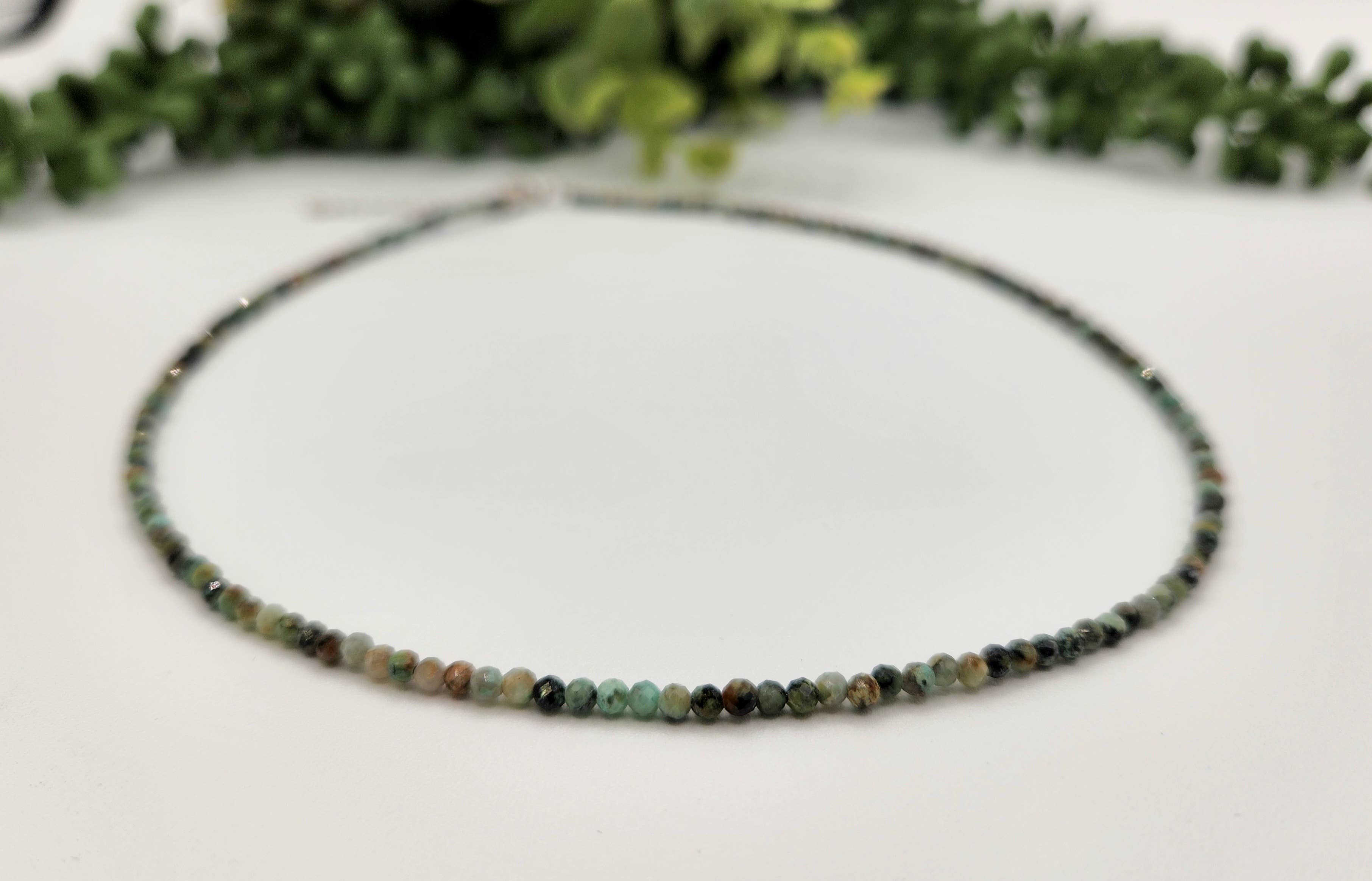 Meraki Gemstones - Vente Collier de perles - Collier à facettes en turquoise africaine de couleur argentée, 3 mm 3