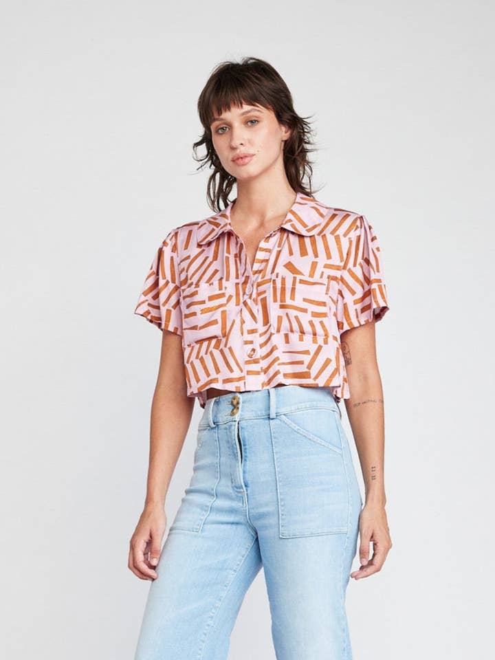 Chemise Crop Ottilie pour la vente par Self Contrast