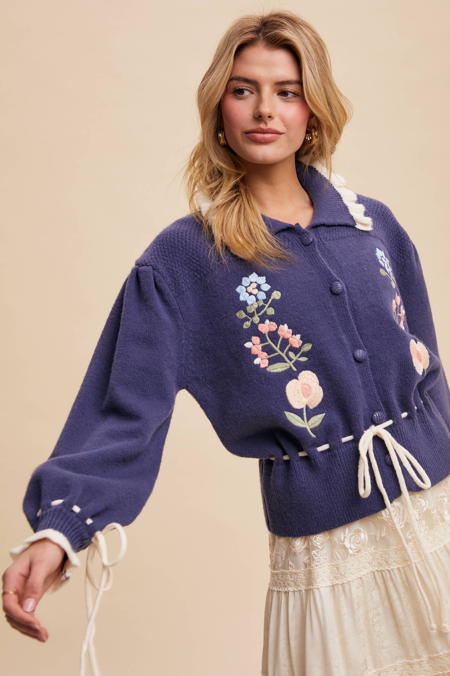 Listicle - Wholesale Cardigan - Women's - Floral Embroidered Knit Cardigan Sweater25