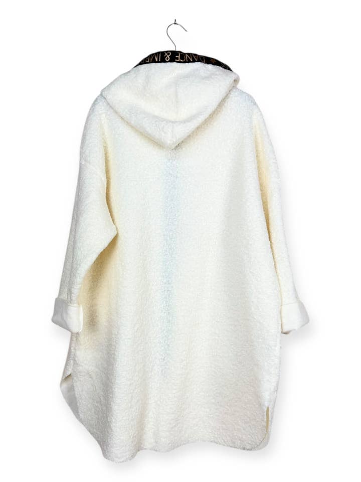 Lucky Nana - Wholesale Coat - Women's - AH 22173 - Boucle Fabric Coat21