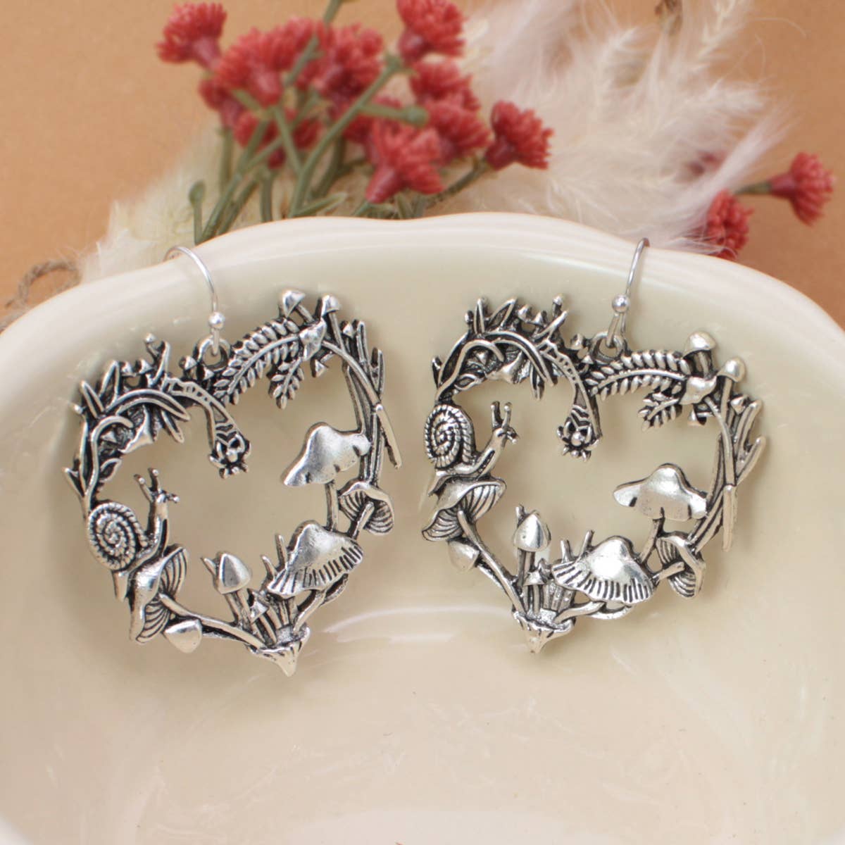 ZAD - Vente Boucles d'oreilles pendantes - Boucles d'oreilles cœur en argent avec champignon naturel2