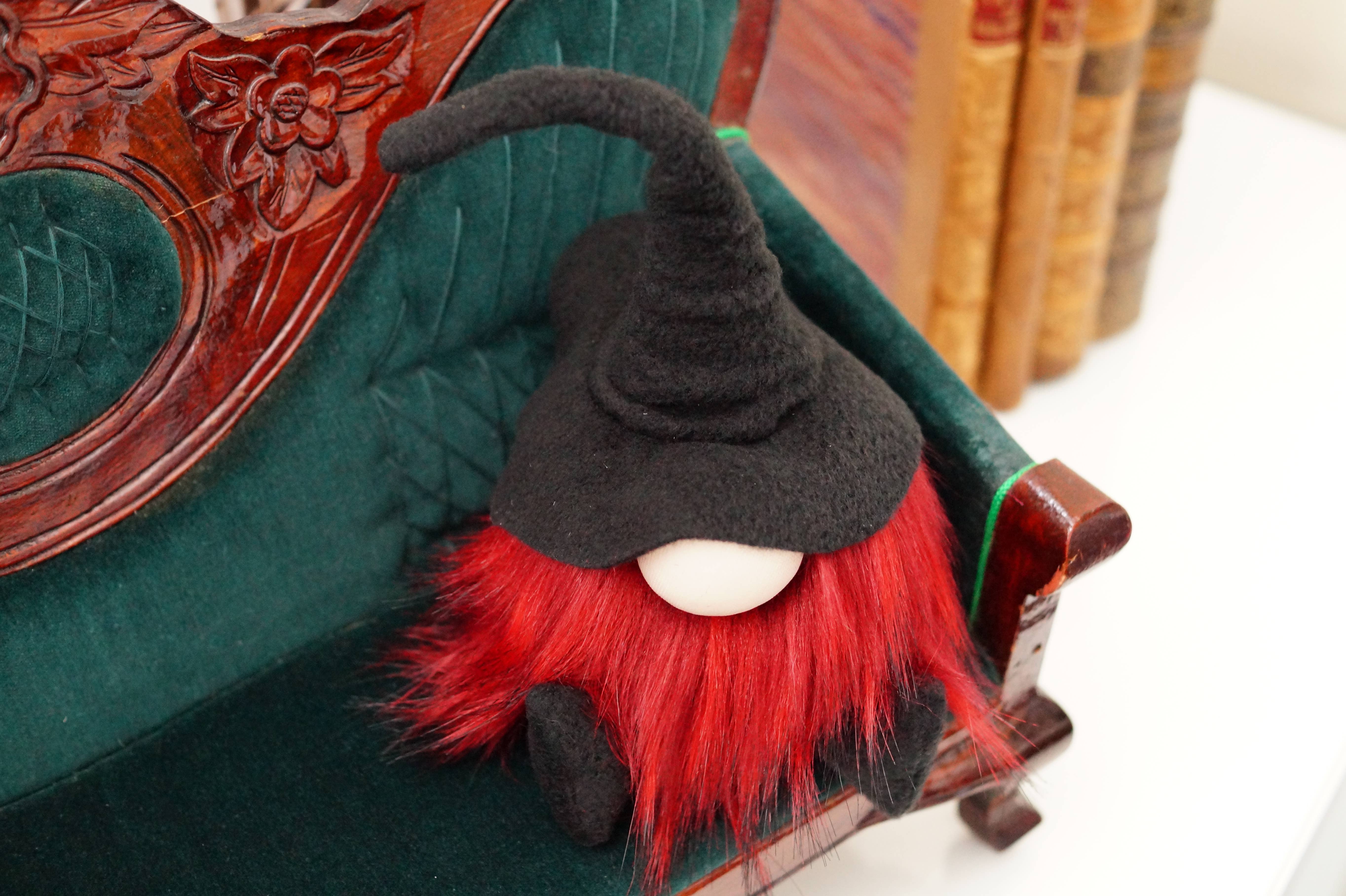 Gnomevillestudios – wholesale Decorative figurine – Floppy Hat wizard Halloween Gnome4