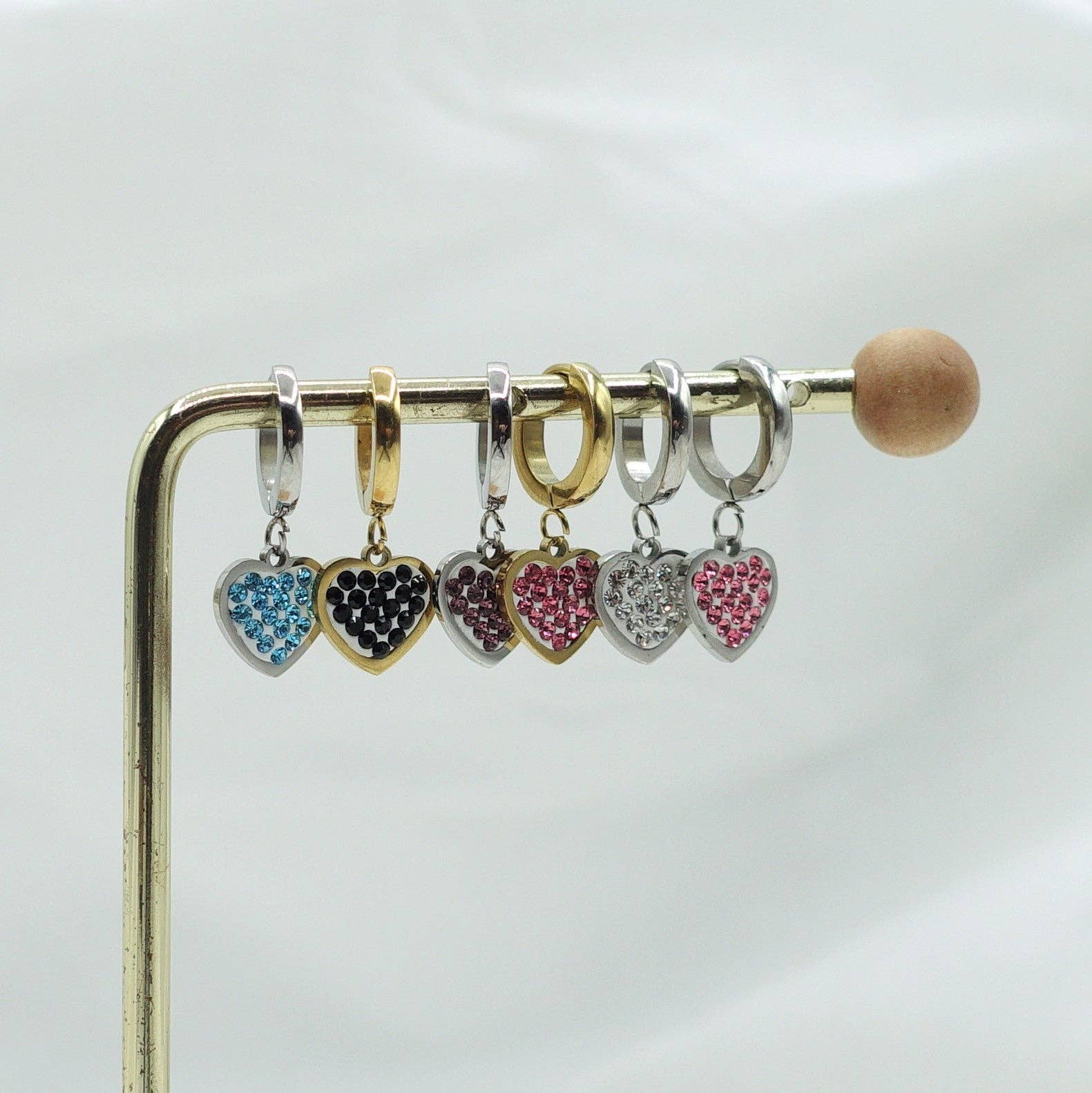 Daemon srls – wholesale Huggie earrings – LUCY ~ Zircons heart Stainless Steel Earrings14