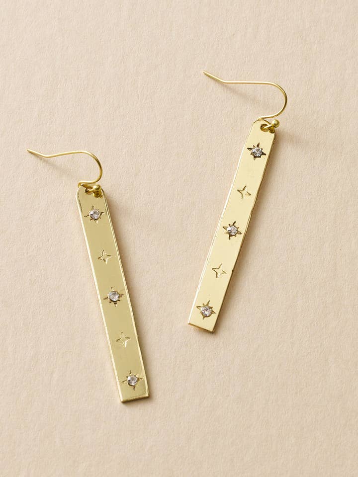Orecchini lunghi lineari Sitara Starry - Oro per la vendita all'ingrosso da parte di Matr Boomie Fair Trade
