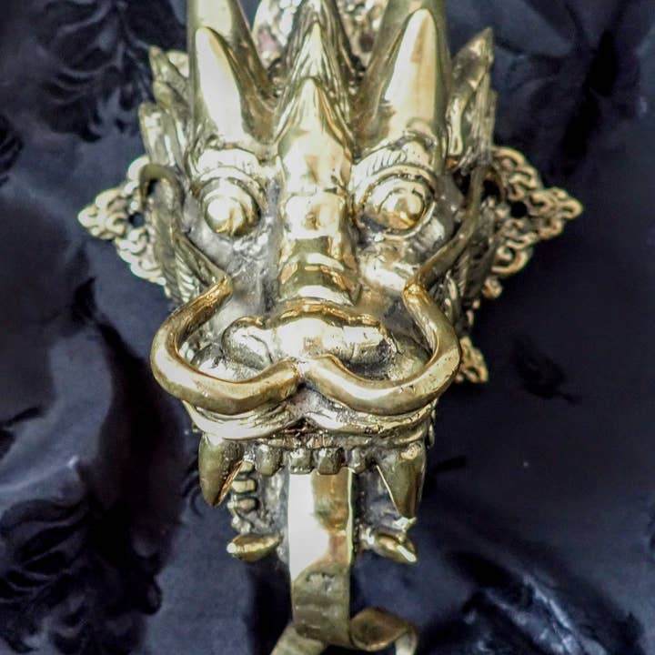 Ubud Glass – Engroshandel 3D-vægkunst – Vægkunst med bronzedragehoved1