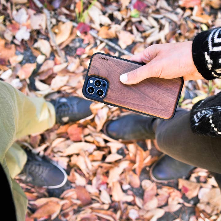 GOWOOD - Wholesale Phone Case - Unisex - iPhone 12 / iPhone 12 Pro walnut wood phone case5