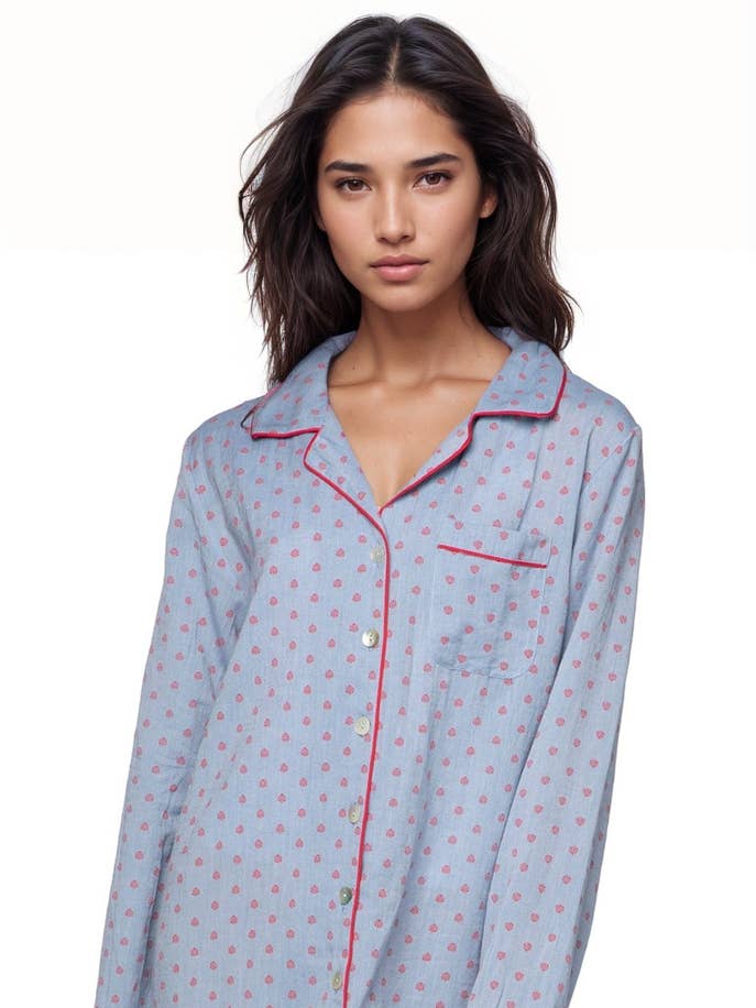 Bomull Chambray nattskjorta i Geo Dot Print för wholesale av Subtle Luxury