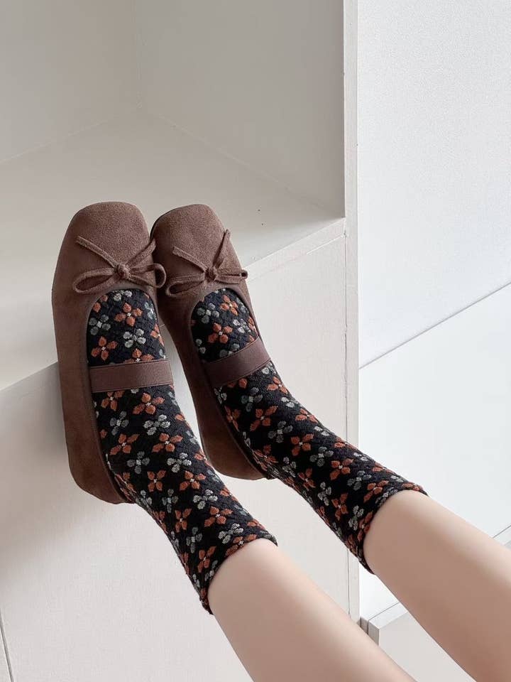 Funkyrel® Atzbranding Limited - Wholesale Socks - Women's - Rufia - Floral Embossed Retro Style Socks11