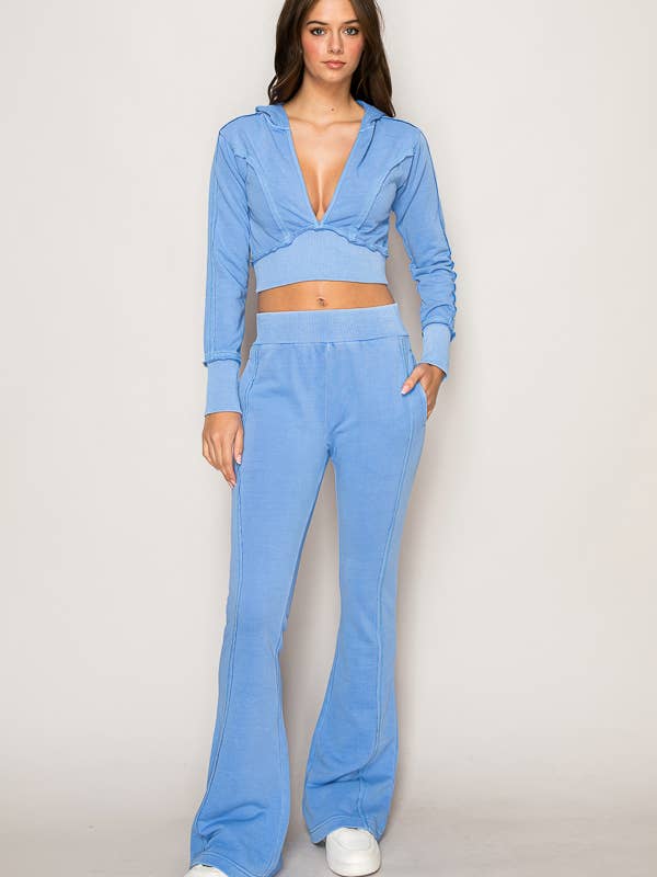 7753SET - SET DA ALLENAMENTO CON SCOLLO A V LAVATO per la vendita all'ingrosso da parte di ANWND