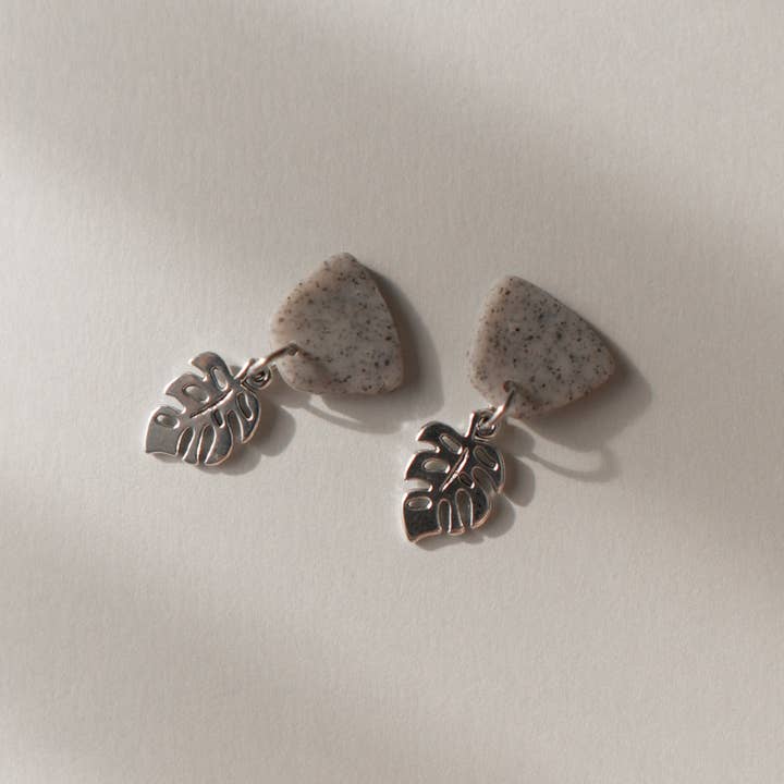 Mini Monstera - Pierre pour la vente par meeshy&me