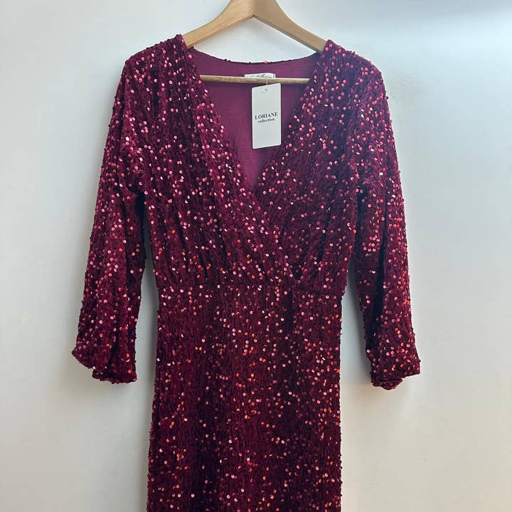 11240 Robe courte en velours avec sequins et autres tendances Résultats pour vêtements soirée en vente B2B. Retours gratuits et paiement à 60 jours sur Faire sur Faire.