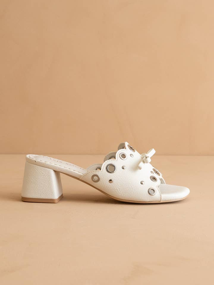 The Bella | White Scalloped Mule with Bow for wholesale by OASIS SOCIETY