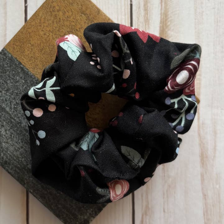 Coletero de algodón negro con flores hecho a mano para venta al por mayor de QuietJoy