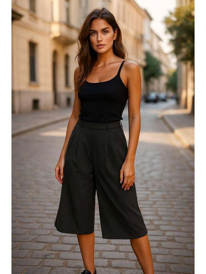 A Woman we Love - Wholesale Shorts - Women's - Pack of 20 Shorts & Capri Pants – Mixed Sizes and Colors 12