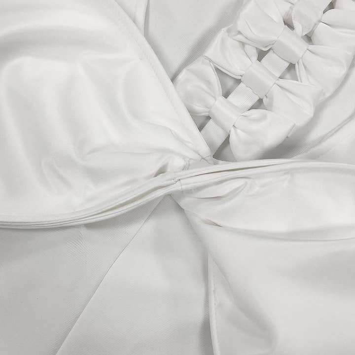 Productseeker – Großhandel Kleid – Damen – DR369 Rotes, rückenfreies Kleid mit großer Schleife und schmaler Passform13