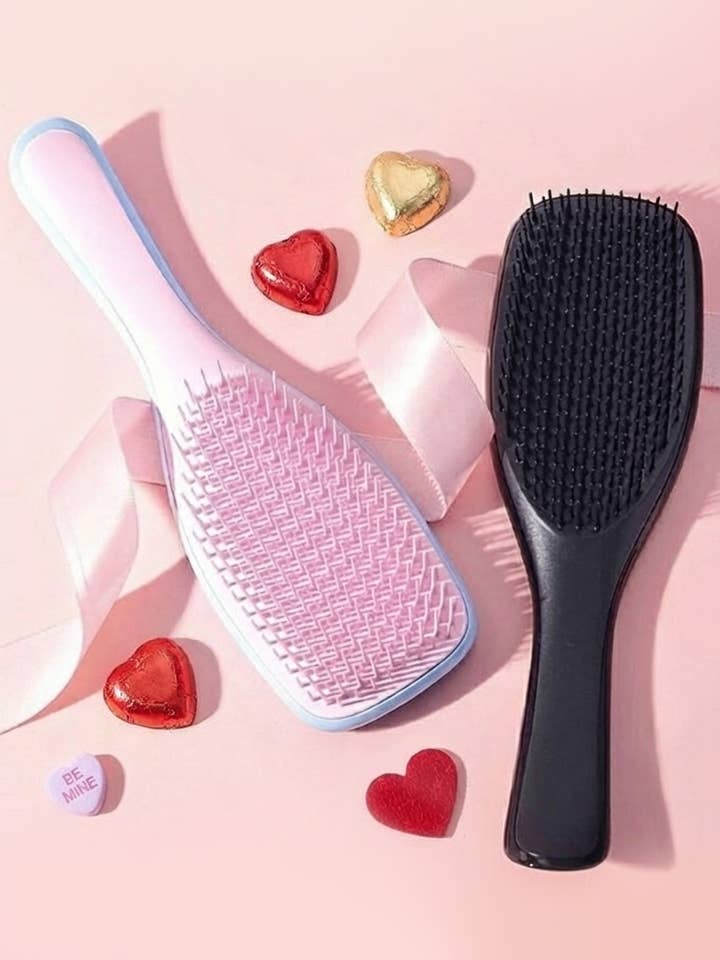 `.The Ultimate Detangler Hairbrush Comb For Wet & Dry for wholesale by 42POPS