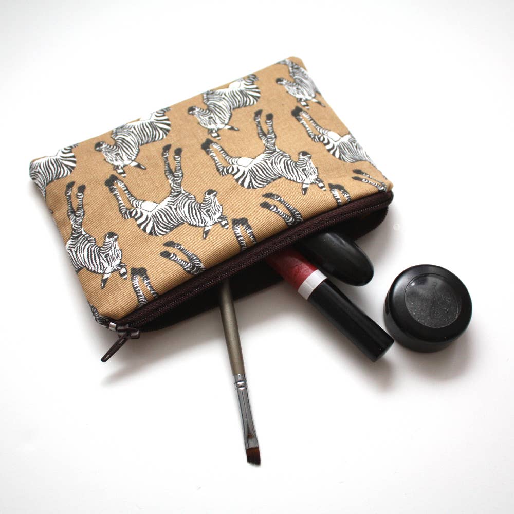 Urbanknit – wholesale Pouch – Women’s – Zebra Zipper Pouch1